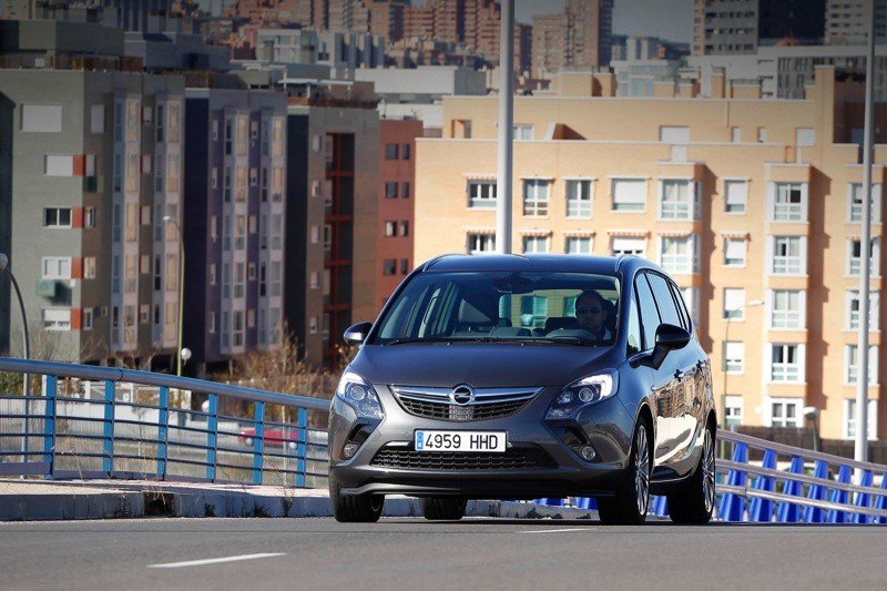 Prueba: Opel Zafira Tourer 2.0 CDTI, un monovolumen para largos viajes