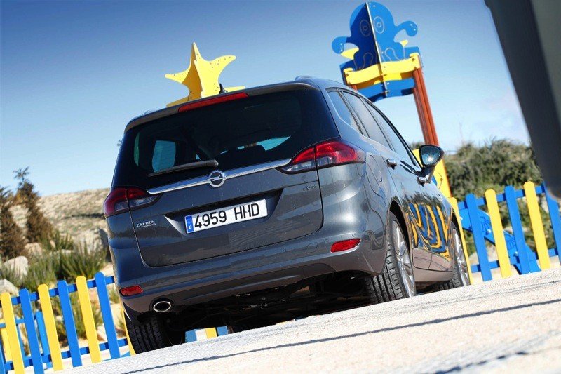 Prueba: Opel Zafira Tourer 2.0 CDTI, un monovolumen para largos viajes