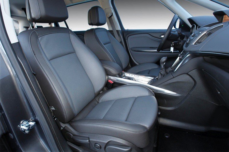 Prueba: Opel Zafira Tourer 2.0 CDTI, un monovolumen para largos viajes