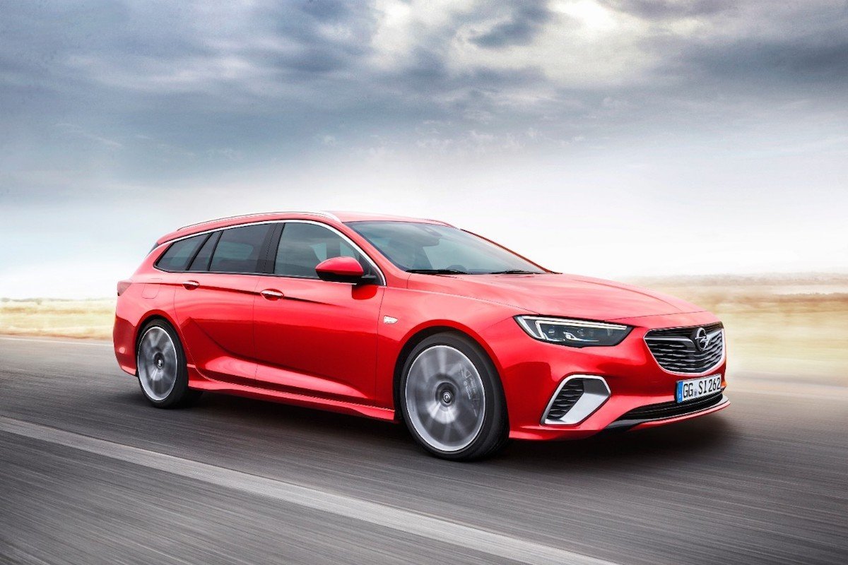 Nuevo Opel Insignia Sports Tourer GSI, en gasolina o diésel