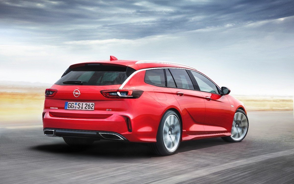 Nuevo Opel Insignia Sports Tourer GSI, en gasolina o diésel