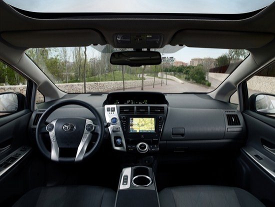 Interior Prius+
