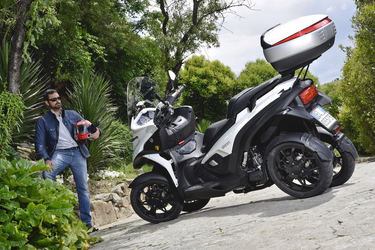 Prueba Quadro Qooder, el scooter de cuatro ruedas
