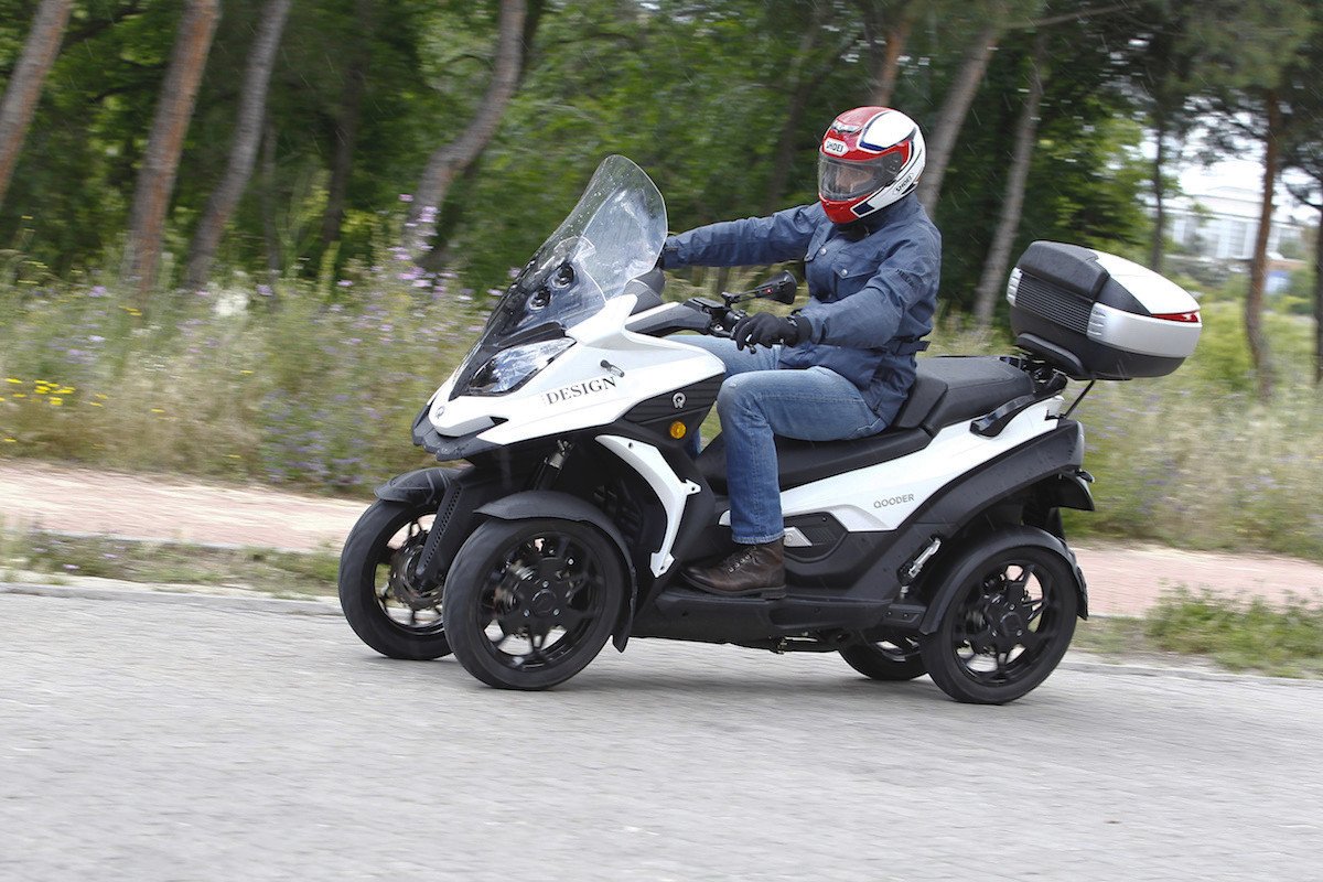 Prueba Quadro Qooder, el scooter de cuatro ruedas