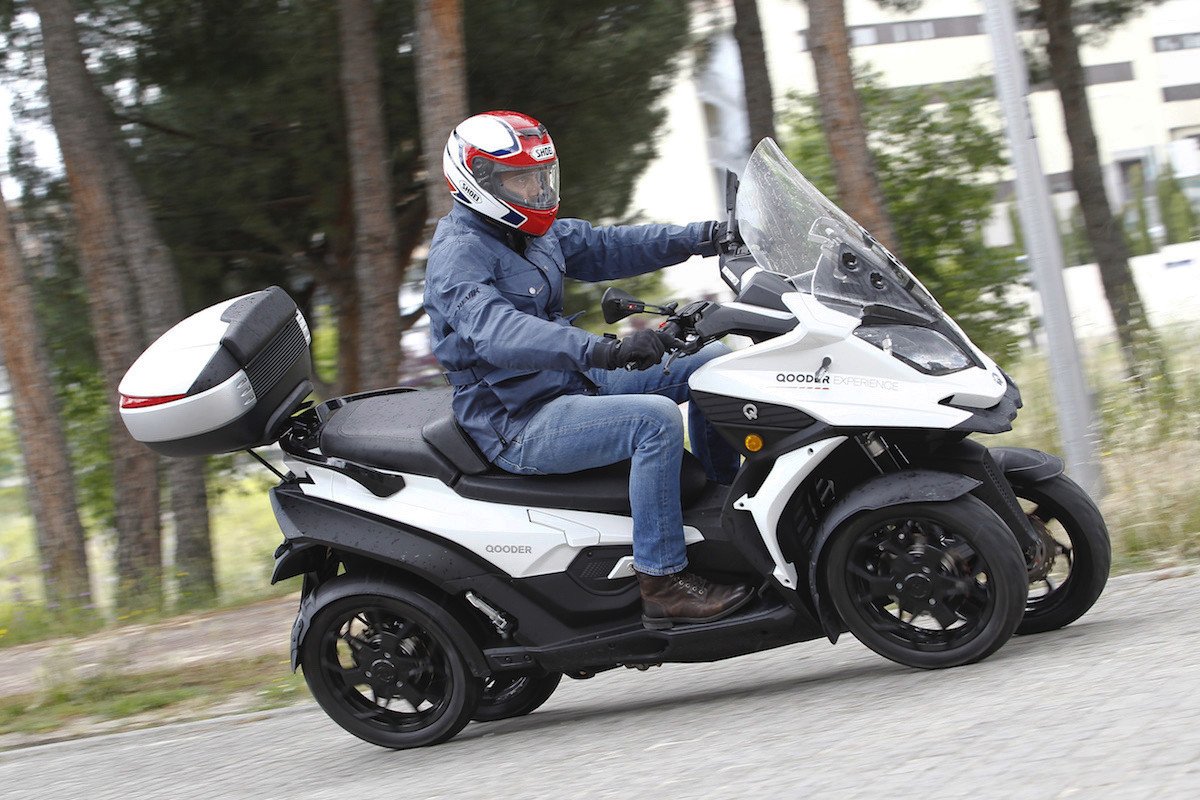 Prueba Quadro Qooder, el scooter de cuatro ruedas