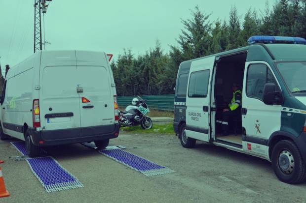 La DGT en alerta por las furgonetas: parque envejecido y aumento de siniestros