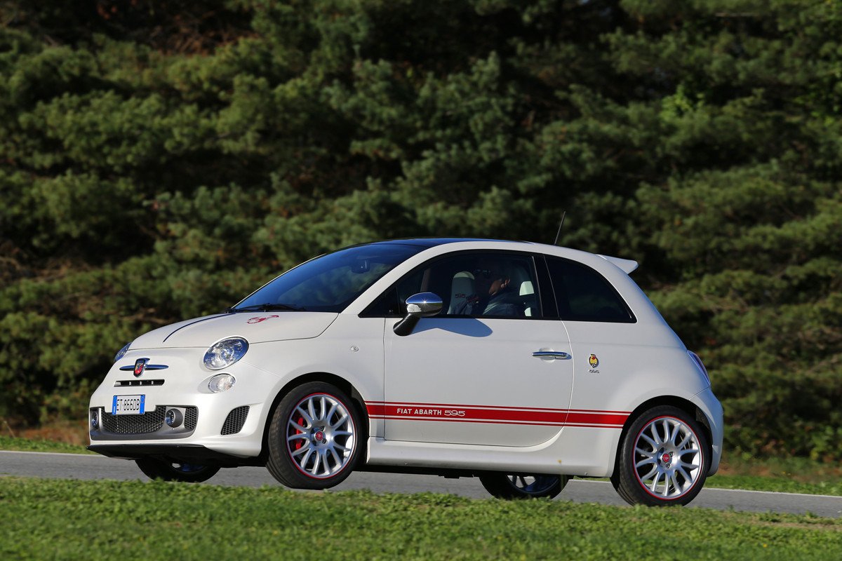 Nuevo Abarth 595 50º Aniversario
