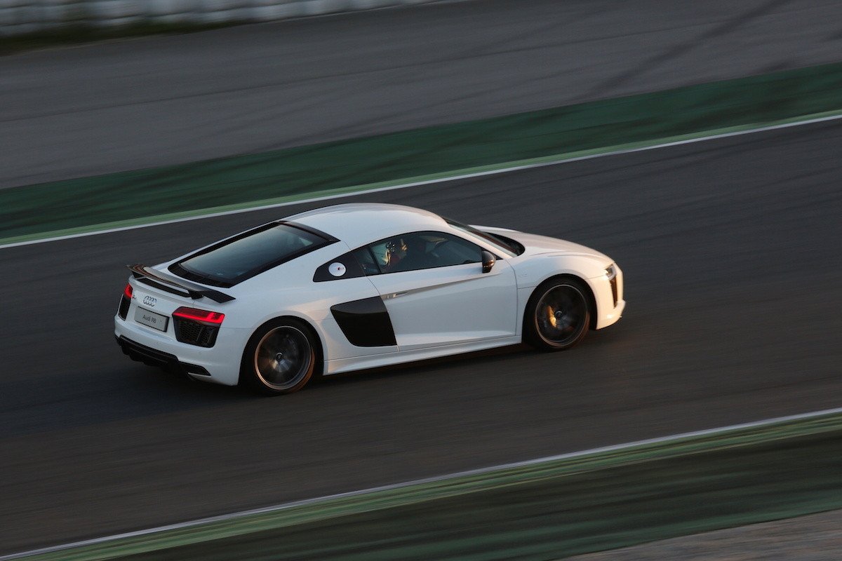 Audi R8 V10 plus, prueba en circuito