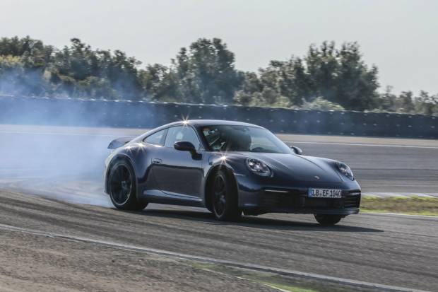 Primeras imágenes del próximo Porsche 911 (992)