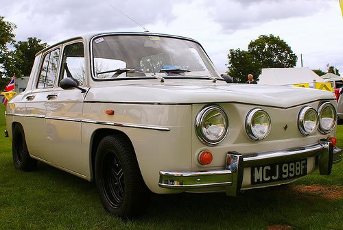 Renault 8TS frente a Renault 8S