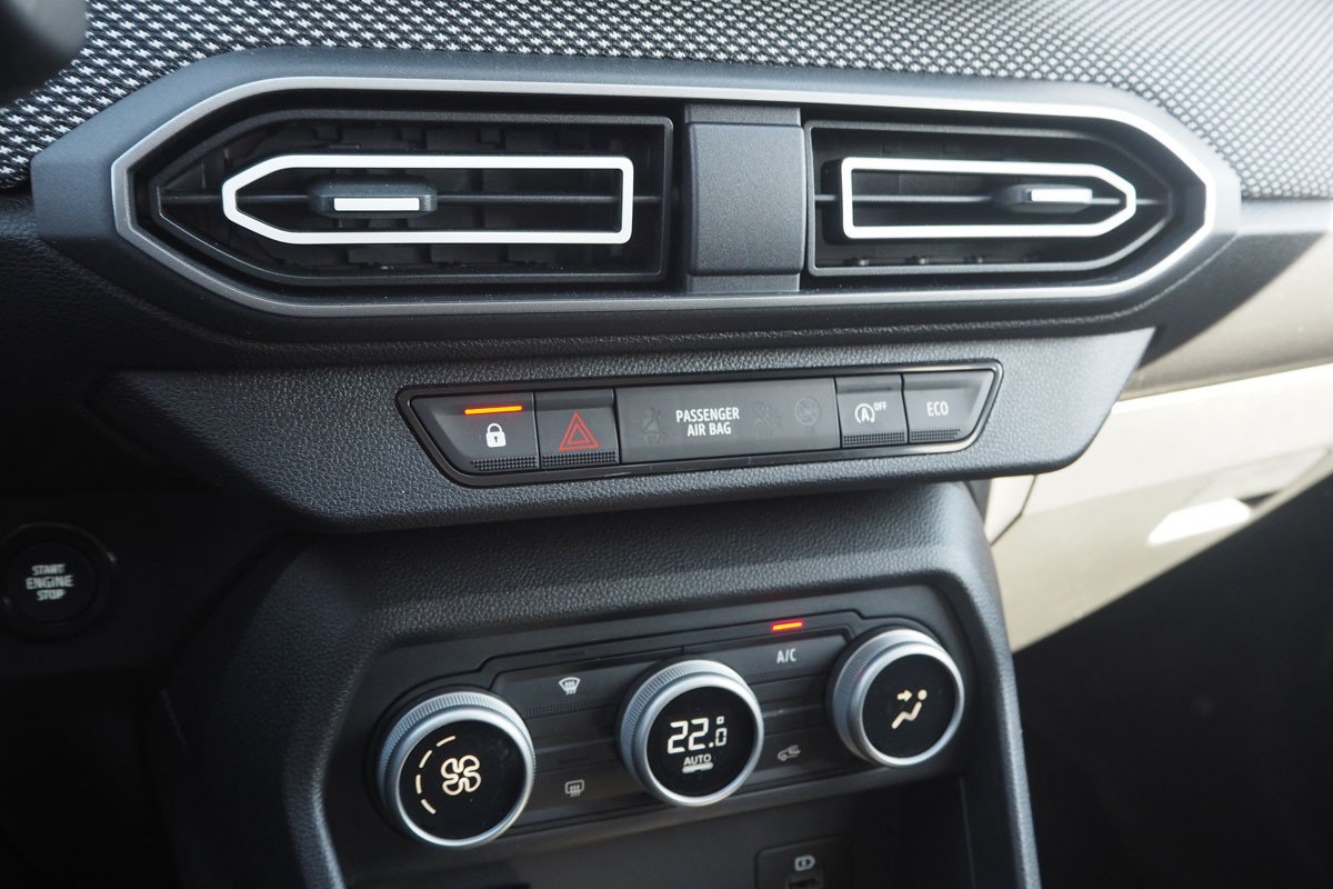 Prueba y opinión del Dacia Jogger: interior, precio y si interesa el 7 plazas