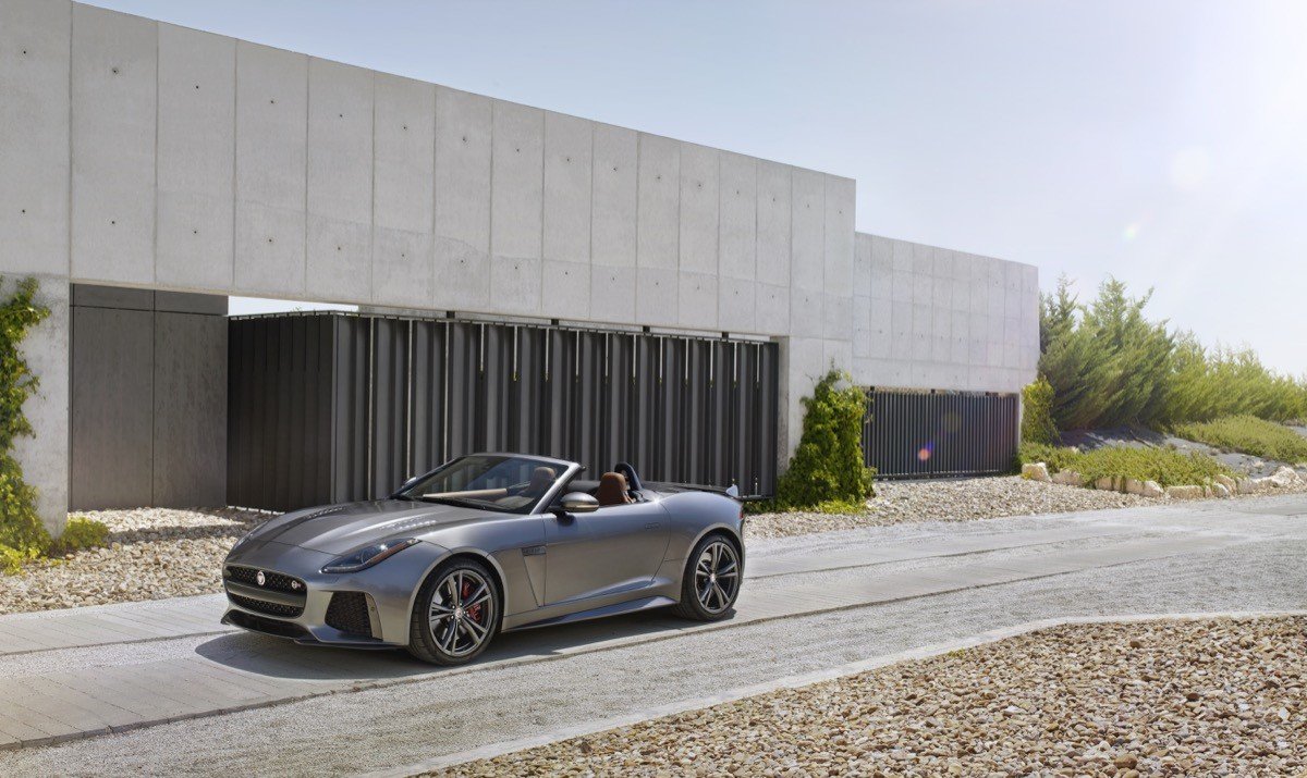 Jaguar F-TYPE SVR Coupé y Cabrio: todo sobre el superdeportivo de Jaguar
