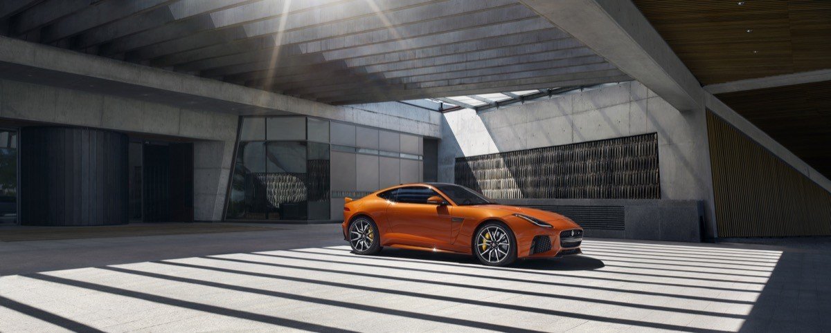 Jaguar F-TYPE SVR Coupé y Cabrio: todo sobre el superdeportivo de Jaguar