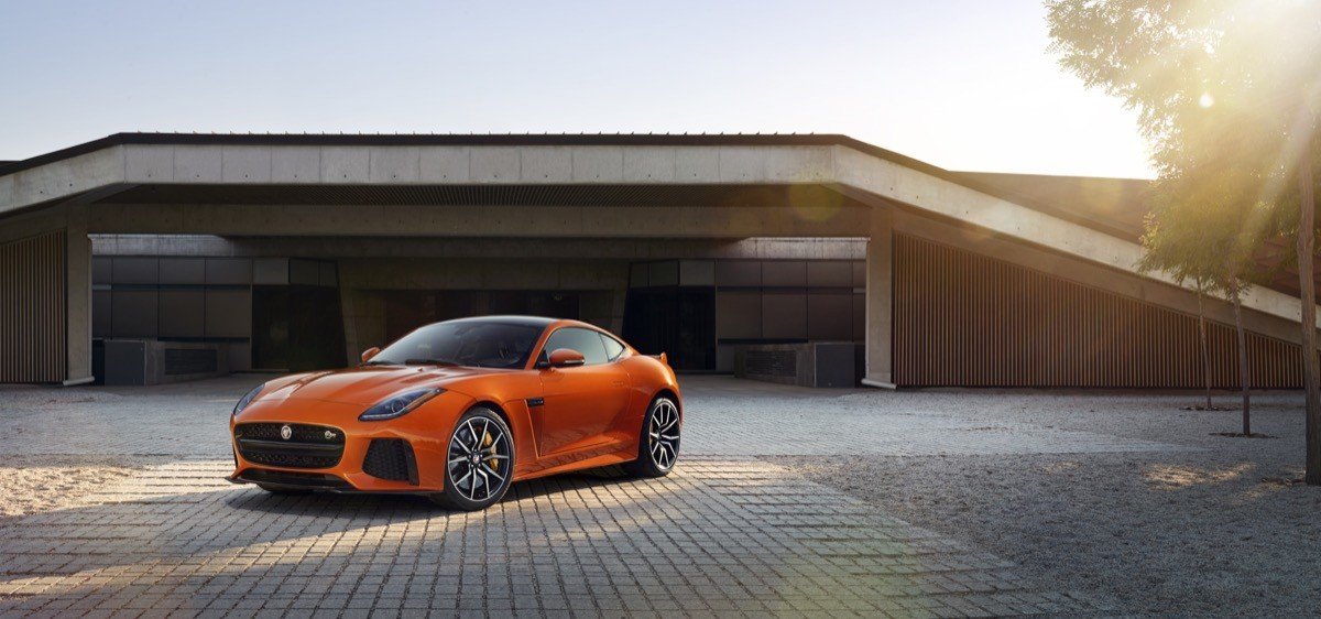 Jaguar F-TYPE SVR Coupé y Cabrio: todo sobre el superdeportivo de Jaguar