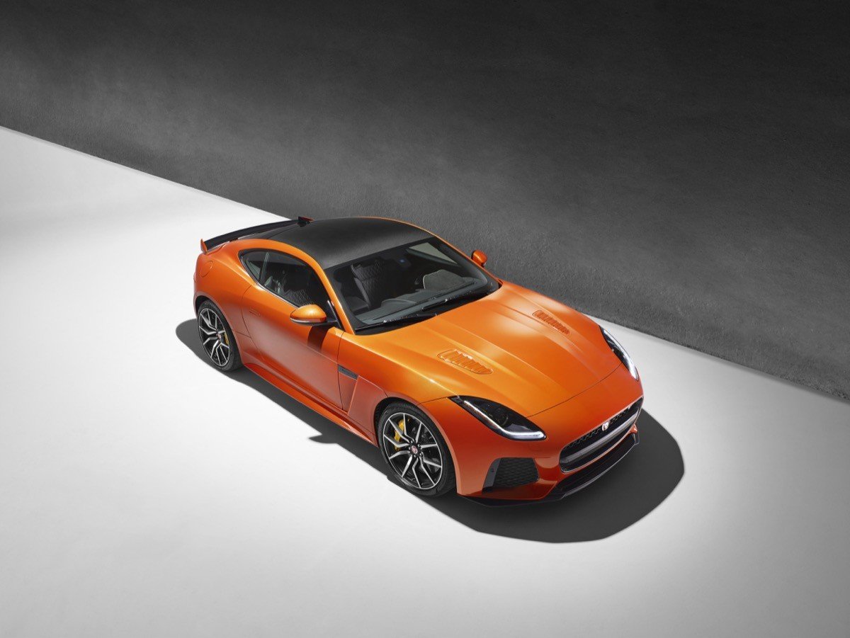 Jaguar F-TYPE SVR Coupé y Cabrio: todo sobre el superdeportivo de Jaguar