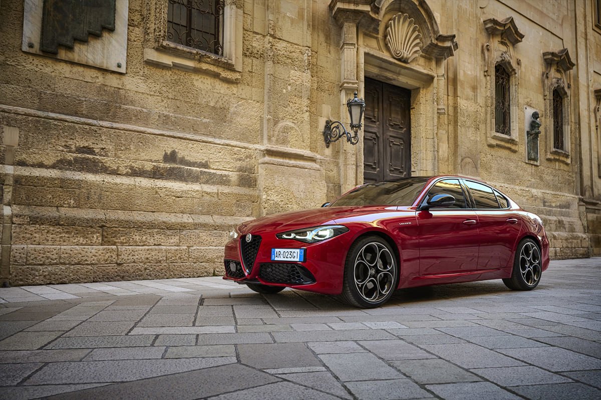 coche grande aprender a conducir alfa romeo