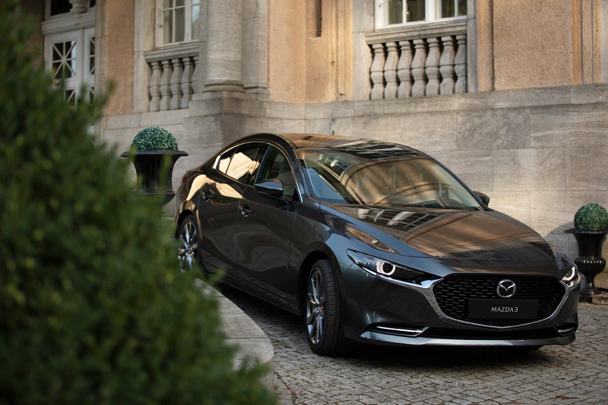 Mazda 3 Sedán