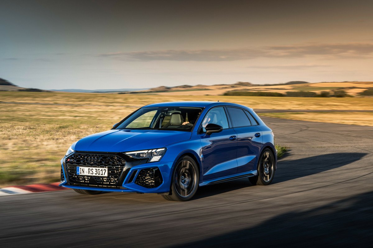 Nuevo Audi RS 3 performance edition: 407 CV, 300 km/h de máxima y solo 300 unidades