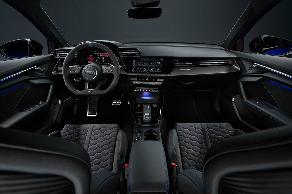 Nuevo Audi RS 3 performance edition: 407 CV, 300 km/h de máxima y solo 300 unidades