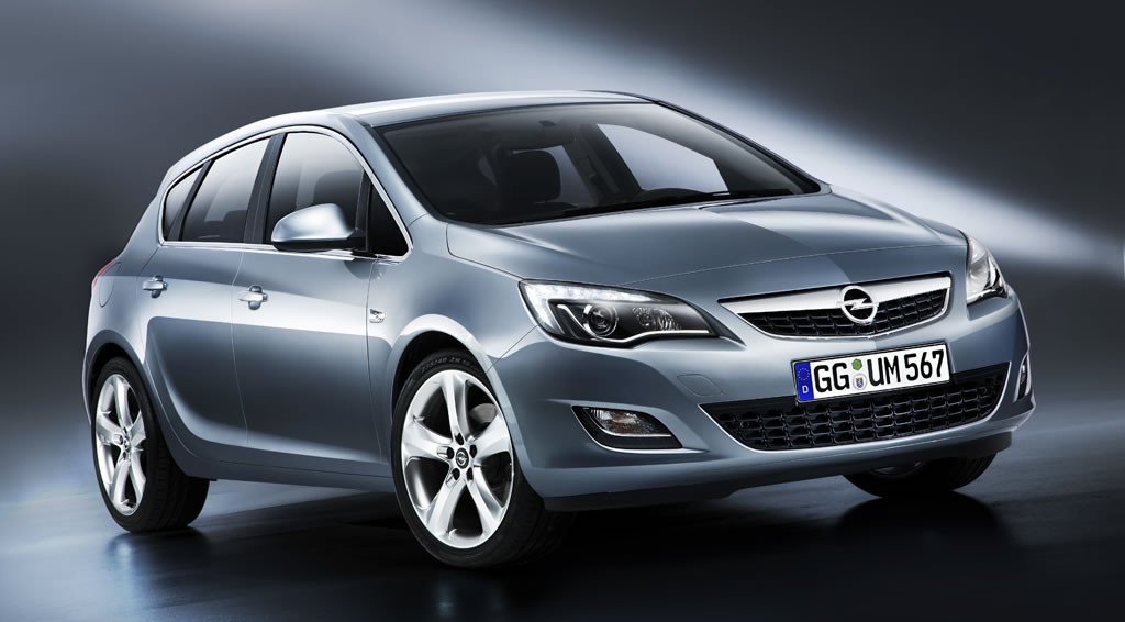 Nuevos Opel Astra y Ampera