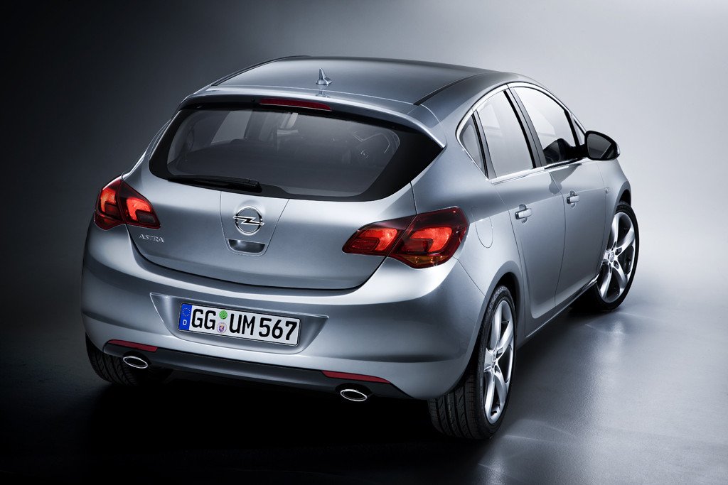 Nuevos Opel Astra y Ampera