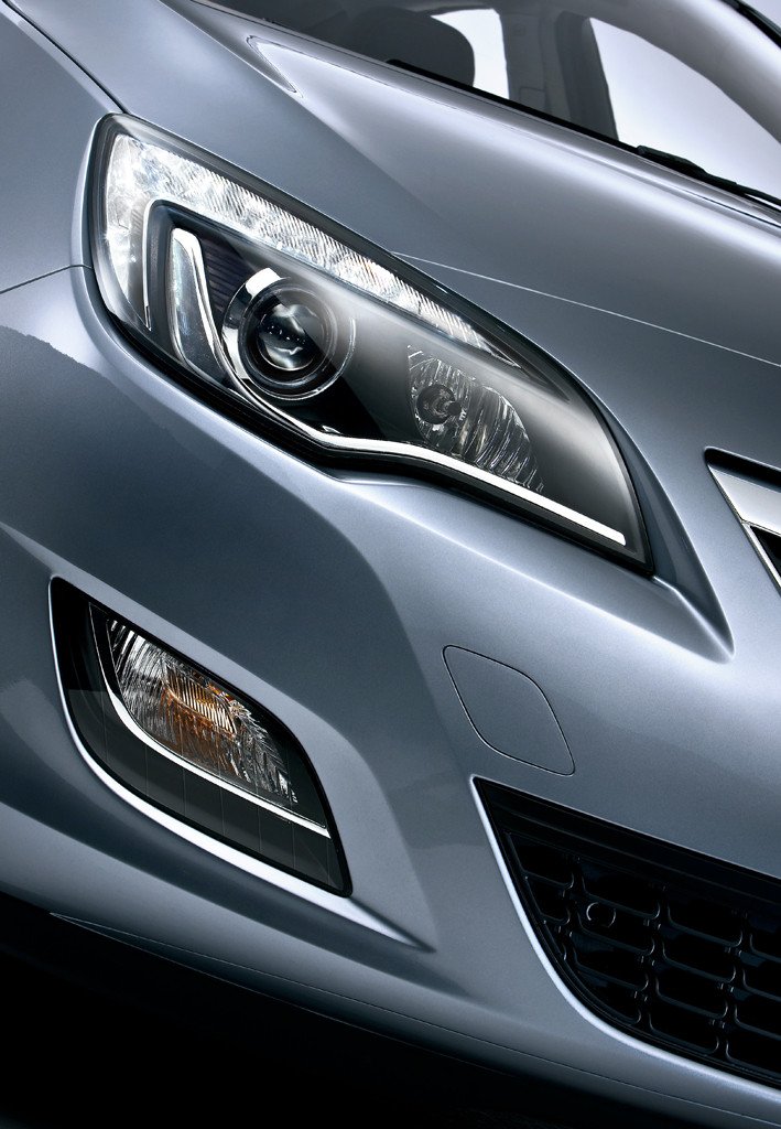 Nuevos Opel Astra y Ampera
