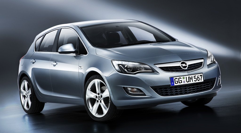 Nuevos Opel Astra y Ampera