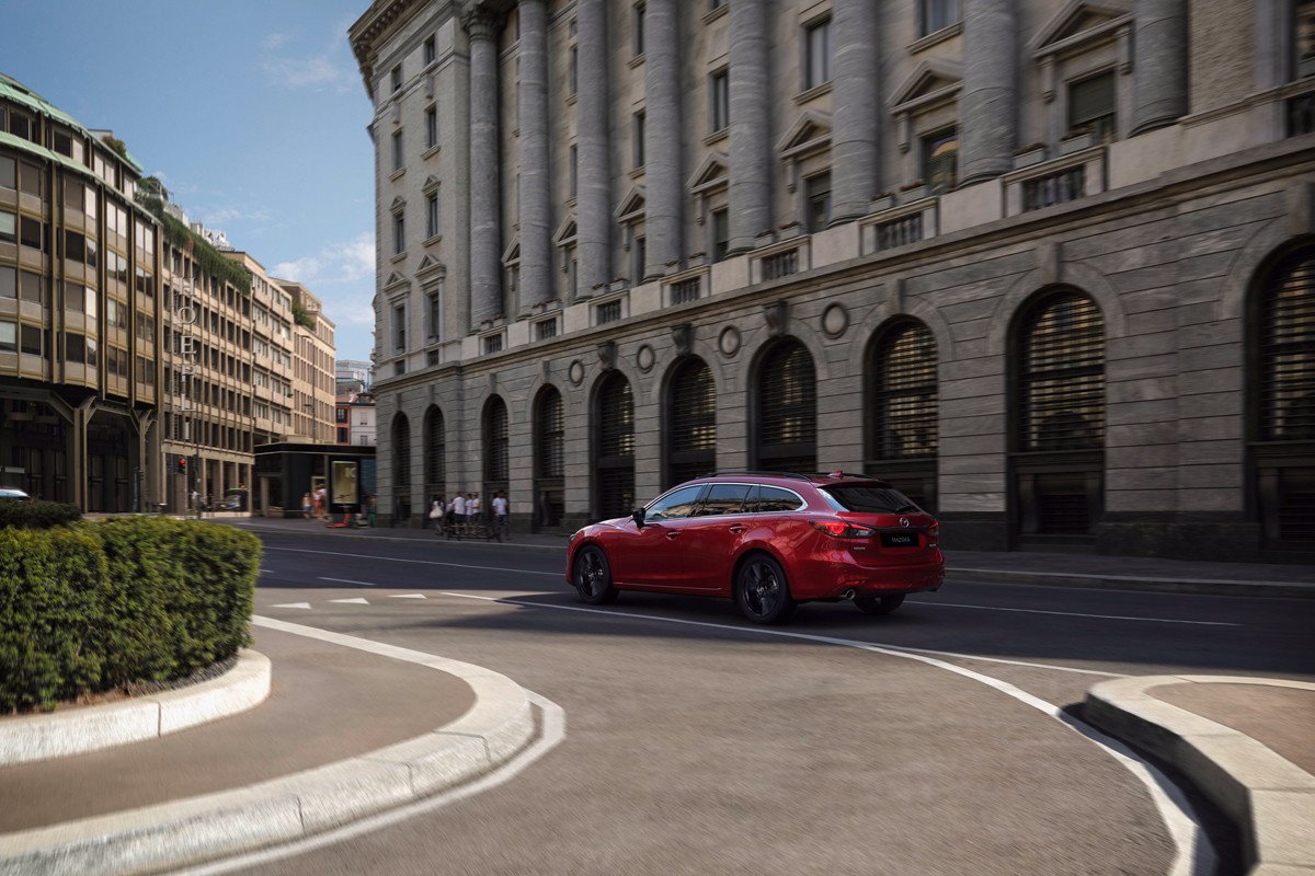 Mazda actualiza el Mazda 6 y lanza la versión 20 Aniversario