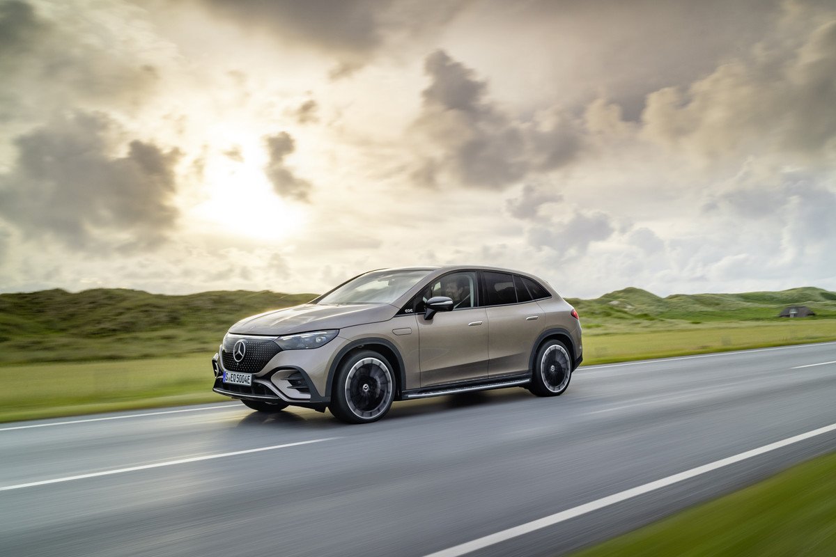 Mercedes EQE SUV