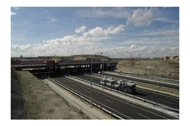 Esperanza Aguirre estudia hacer de pago las autovías de Madrid