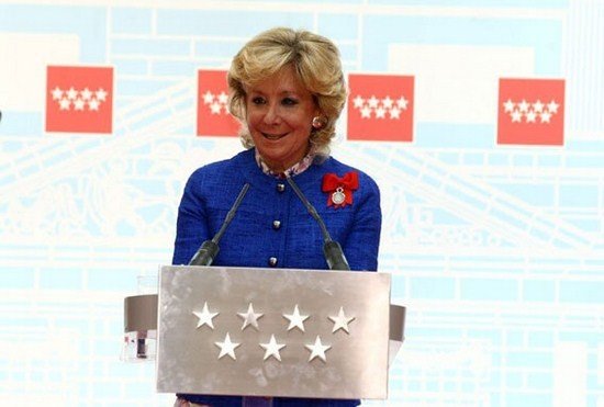 Esperanza Aguirre estudia hacer de pago las autovías de Madrid