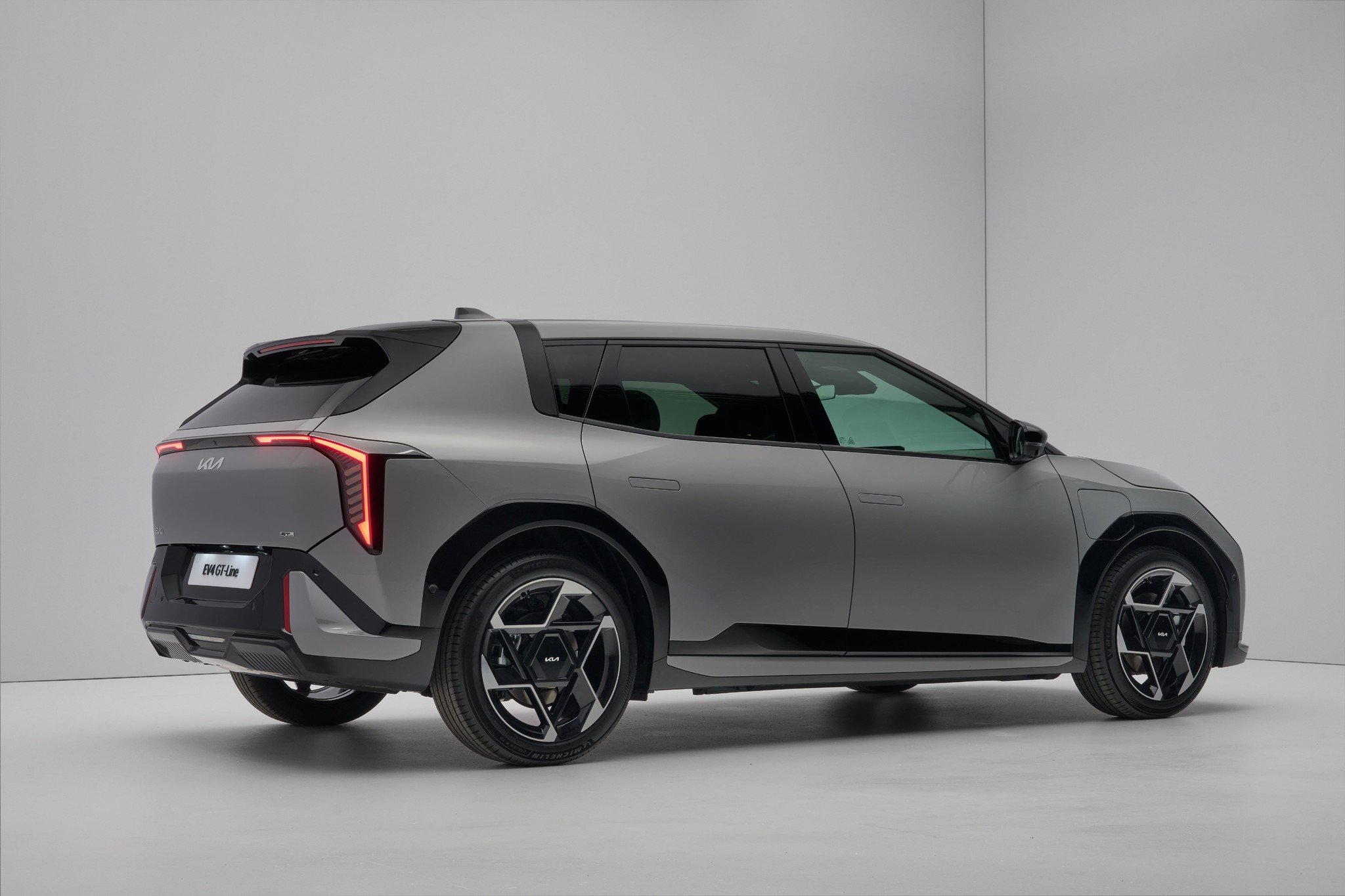 Kia EV4