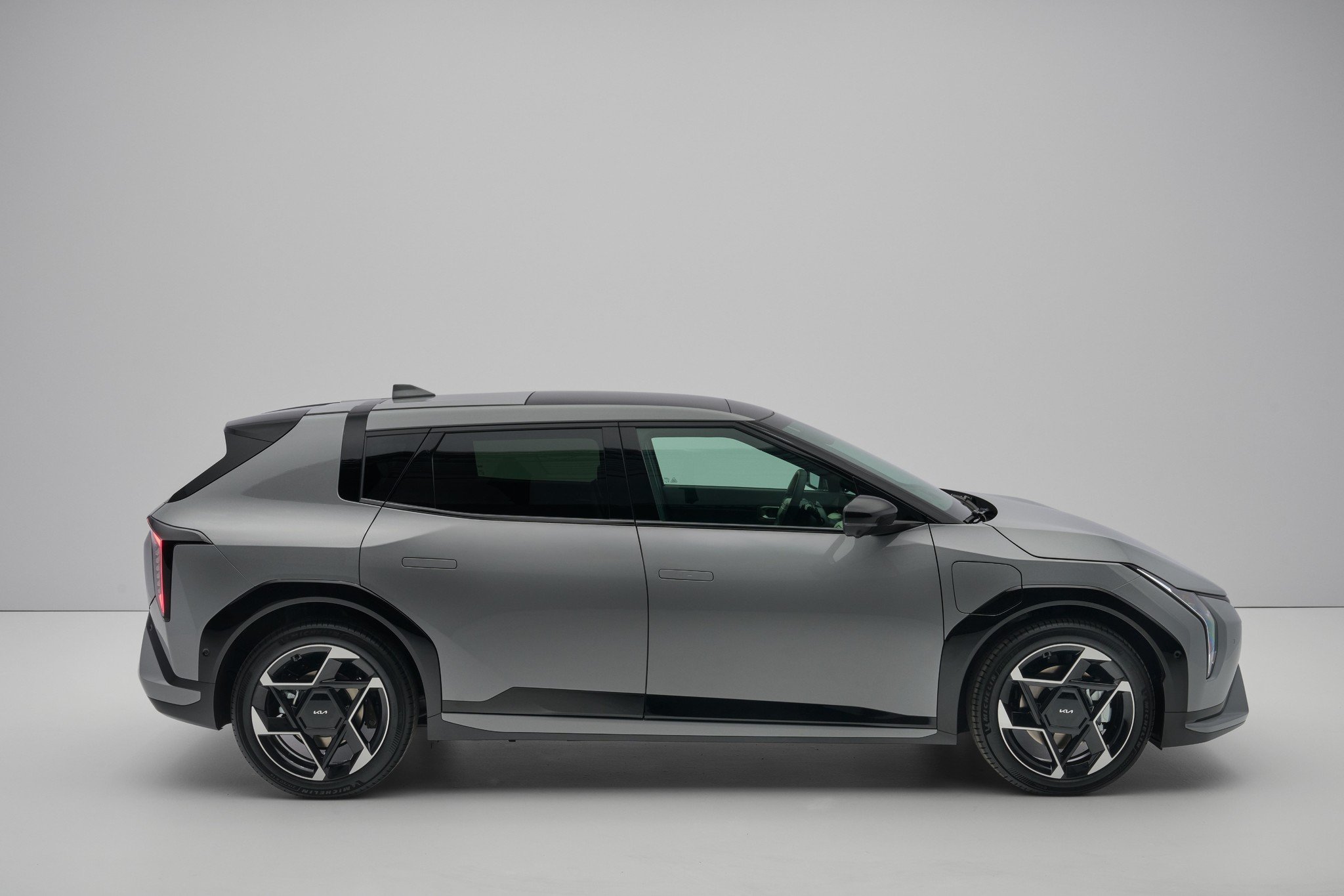 7 cosas que me gustan, y 3 que NO, del nuevo KIA EV4