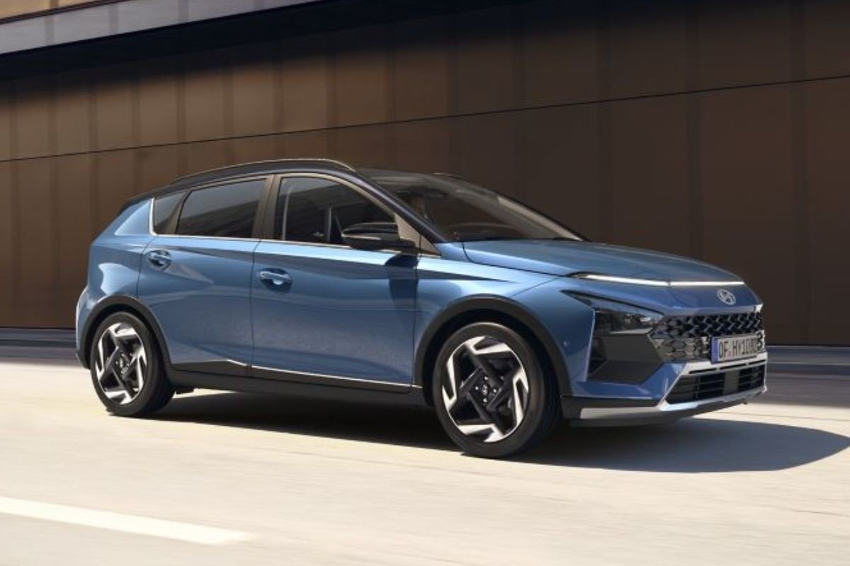 Hyundai-Bayon-2024-lateral