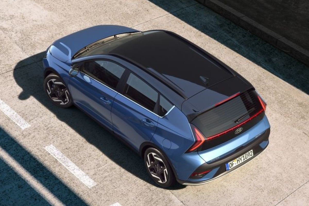 Hyundai-Bayon-2024-trasera