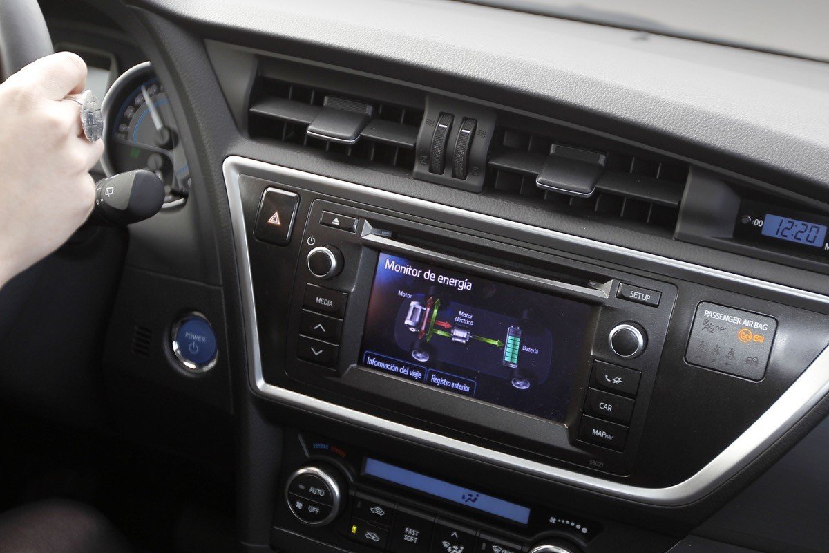 Prueba Toyota Auris Hybrid, alternativa al diésel