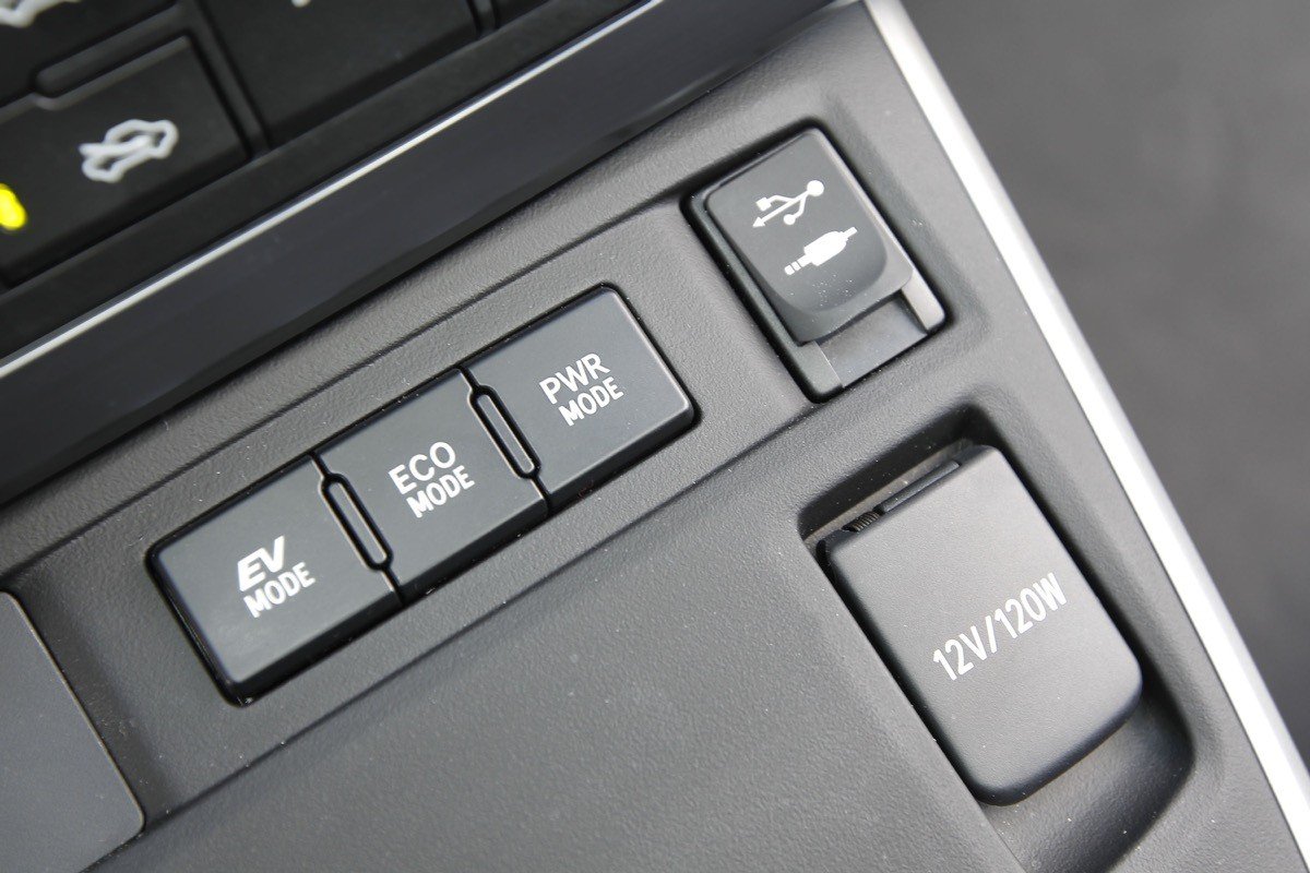 Prueba Toyota Auris Hybrid, alternativa al diésel