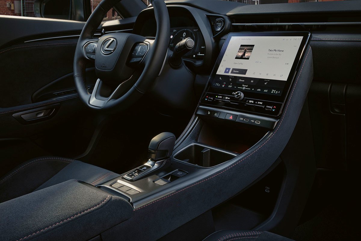 Así será el Lexus que más barato podrás comprar, el LBX: SUV e híbrido para 2024
