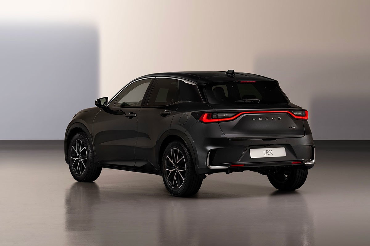 Así será el Lexus que más barato podrás comprar, el LBX: SUV e híbrido para 2024