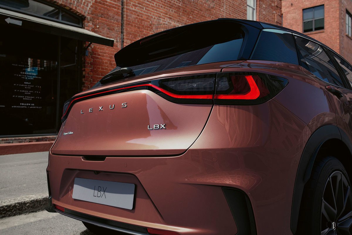 Así será el Lexus que más barato podrás comprar, el LBX: SUV e híbrido para 2024
