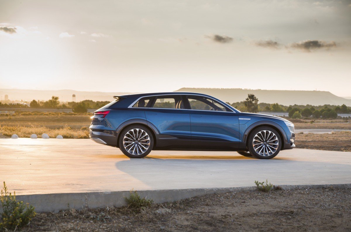 Audi prepara baterías y sistemas de recarga para sus coches híbridos y eléctricos