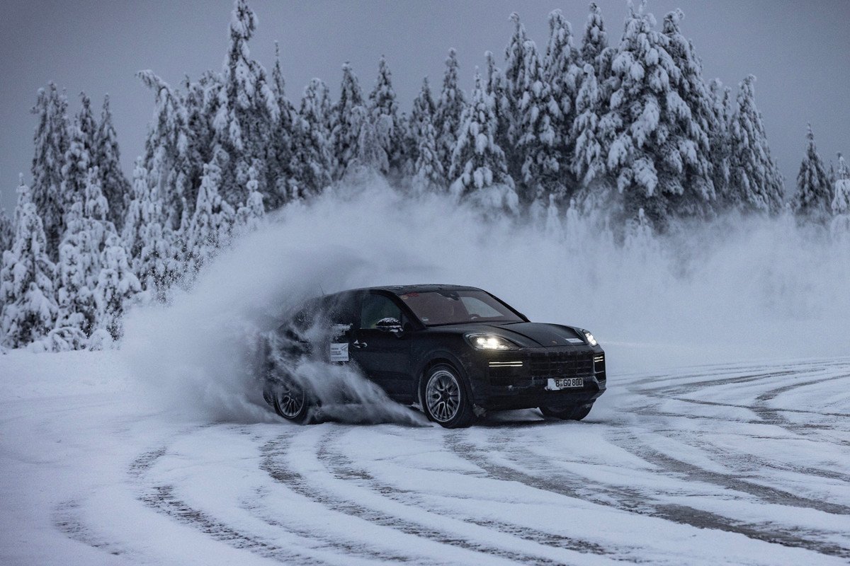 Primeras imágenes y vídeo del próximo Porsche Cayenne: el SUV al descubierto