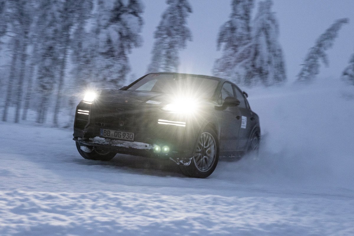 Primeras imágenes y vídeo del próximo Porsche Cayenne: el SUV al descubierto