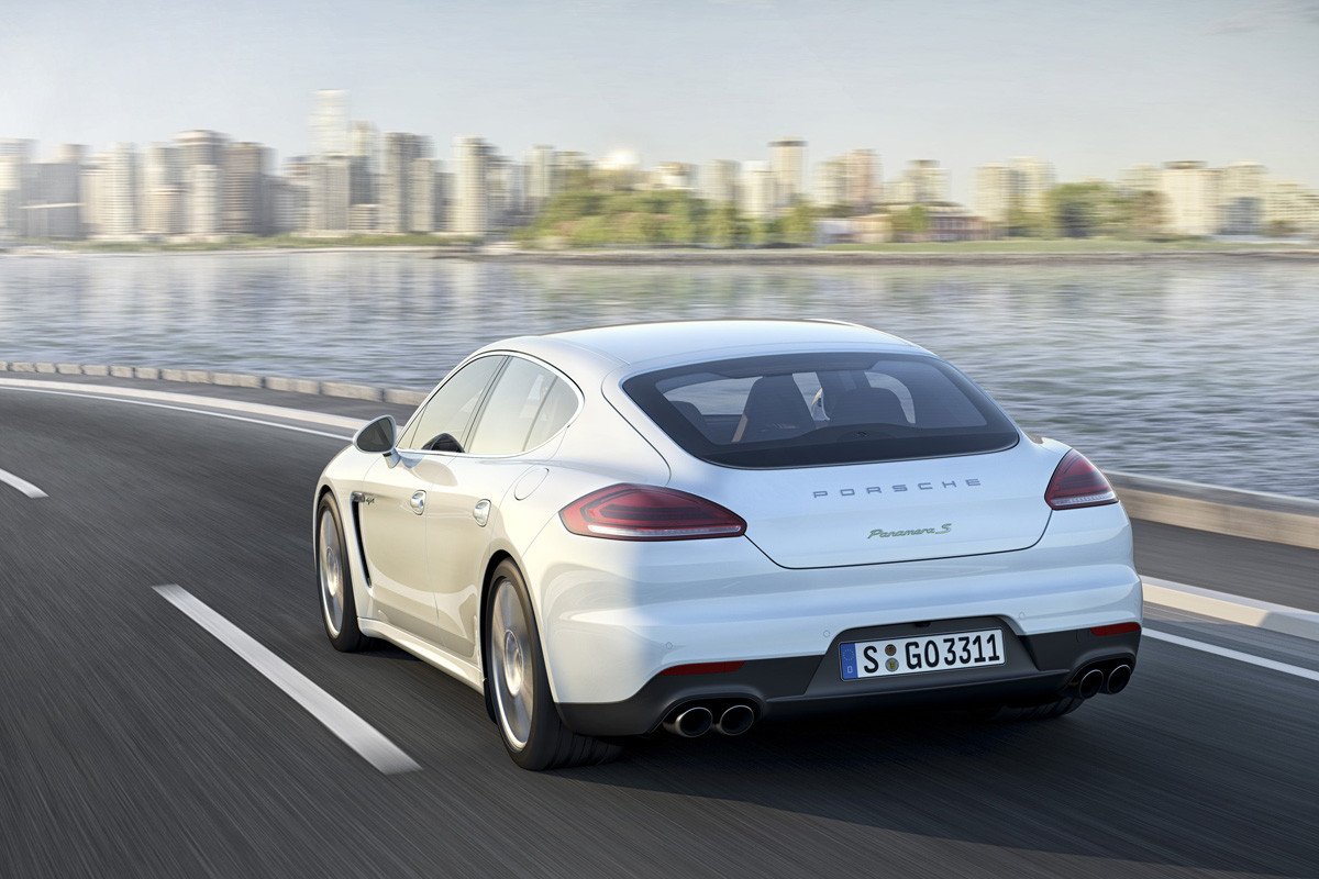 Nuevo Porsche Panamera 2013, ahora también híbrido enchufable