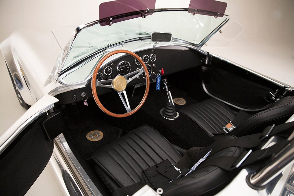 Shelby celebra los 50 años del Cobra con una edición especial
