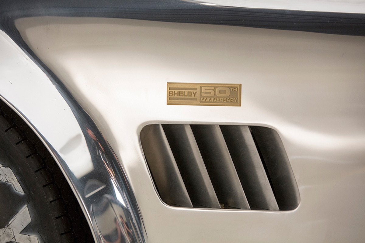 Shelby celebra los 50 años del Cobra con una edición especial