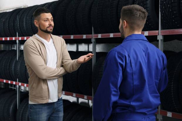 Consejos a tener en cuenta antes de ir al taller a cambiar los neumáticos de tu coche