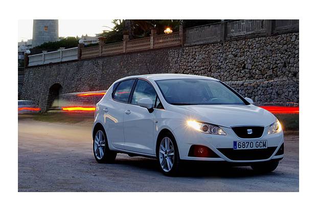 Comprar coche: SEAT Ibiza o Fiat Punto Evo