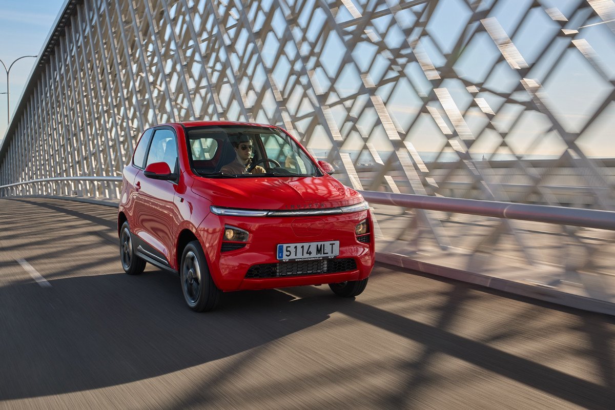 Invicta lanza dos cuatriciclos eléctricos, Pony y Pocco: precios, autonomía y prueba