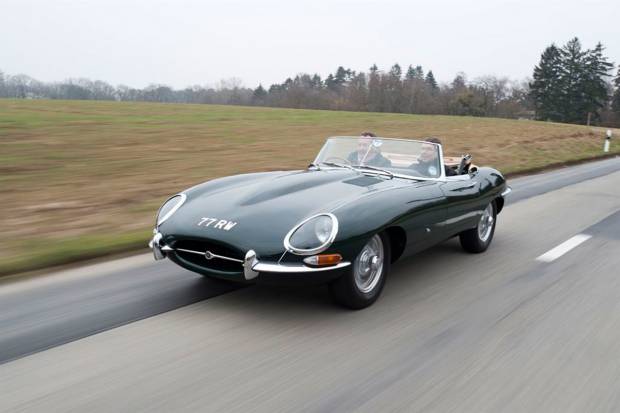 El Jaguar E-Type celebra su 60 cumpleaños en Retromóvil Madrid